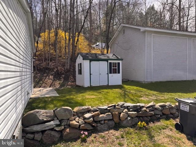 1215 BLUE MOUNTAIN CIRCLE