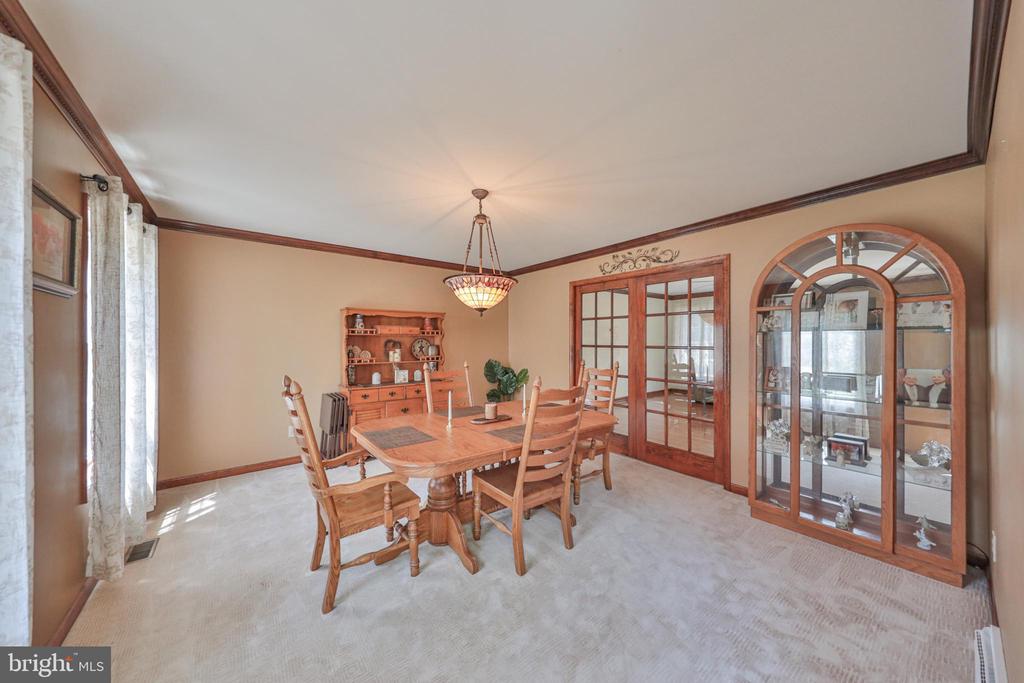 114 HOLLOW DRIVE