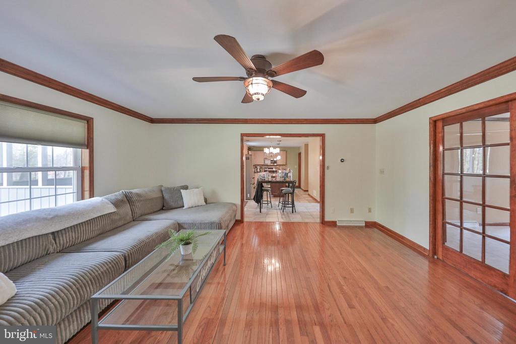 114 HOLLOW DRIVE