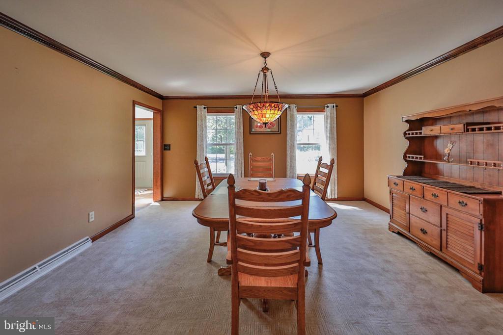114 HOLLOW DRIVE