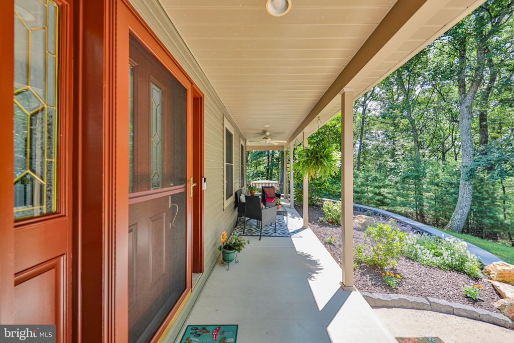 169 DOGWOOD LANE