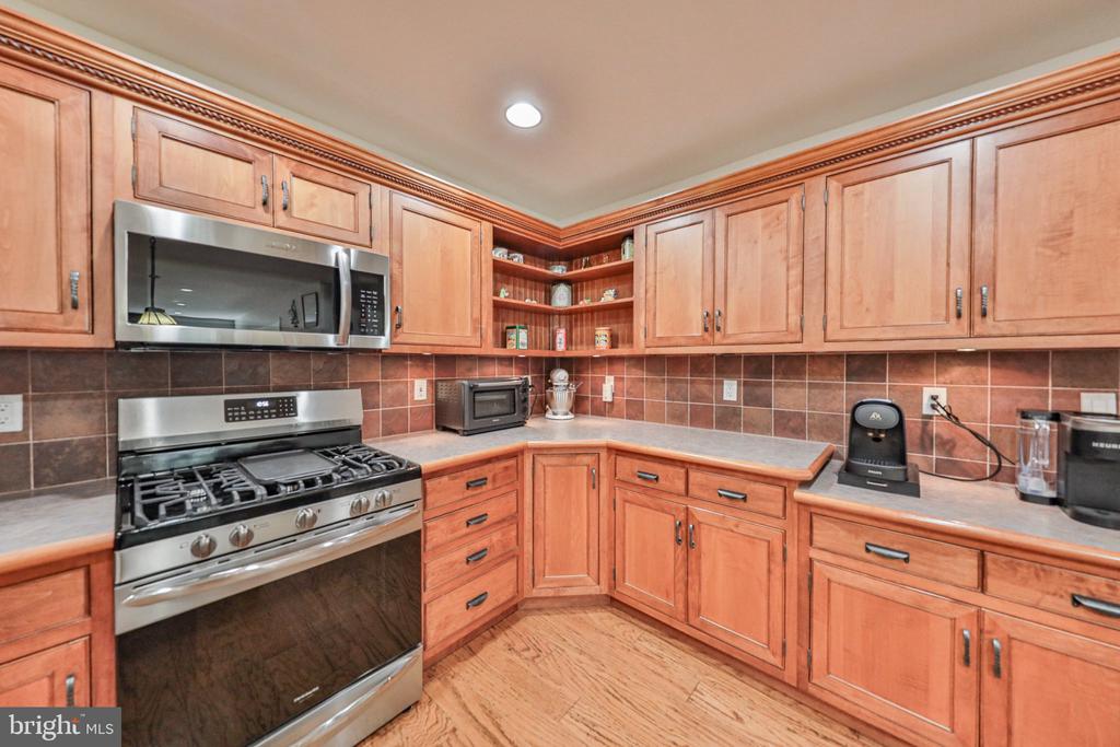 169 DOGWOOD LANE
