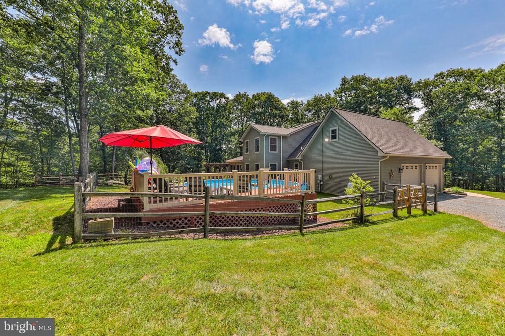 169 DOGWOOD LANE