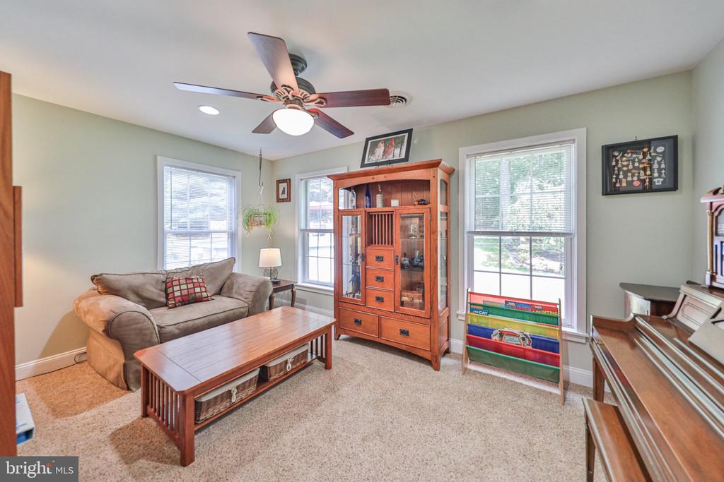 169 DOGWOOD LANE