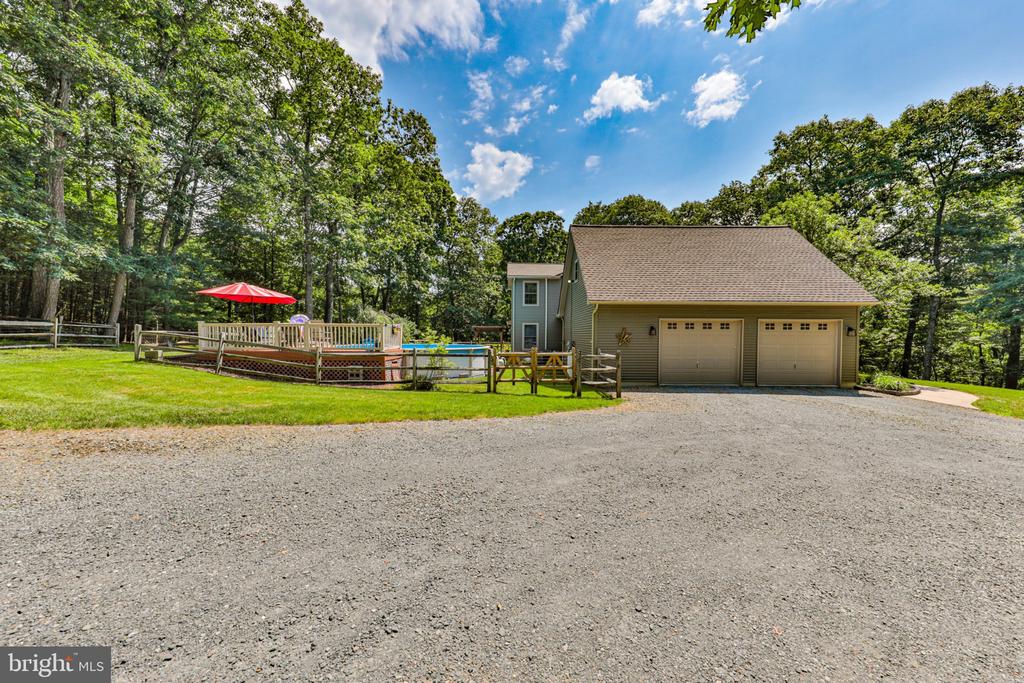 169 DOGWOOD LANE