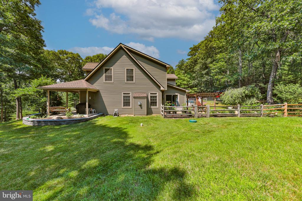 169 DOGWOOD LANE