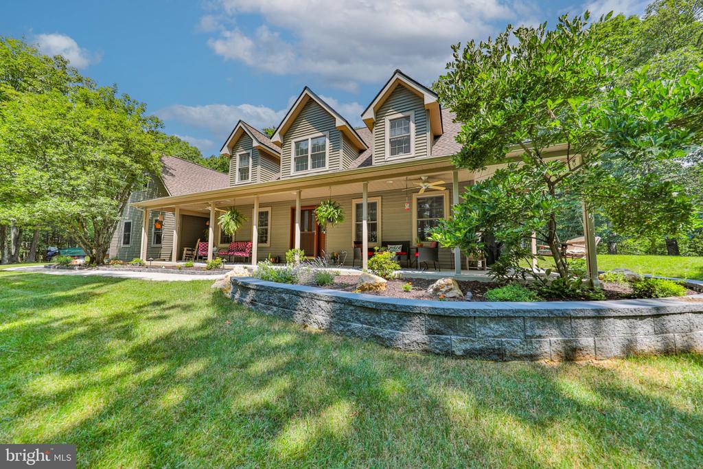 169 DOGWOOD LANE