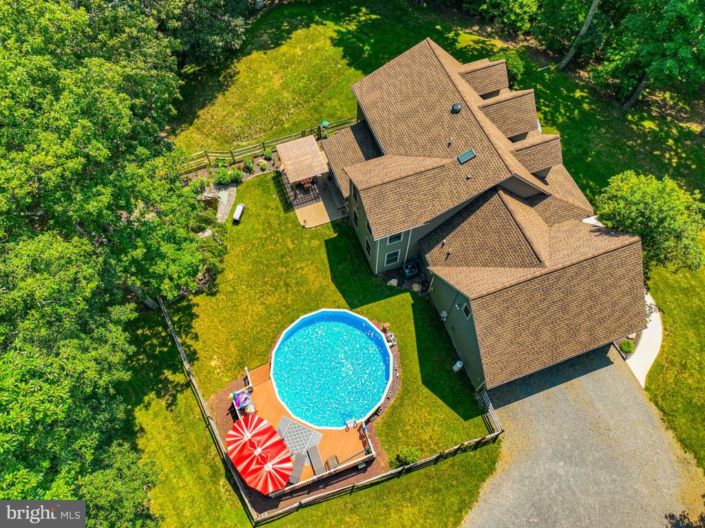 169 DOGWOOD LANE