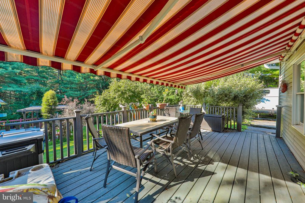 4132 CREST DRIVE