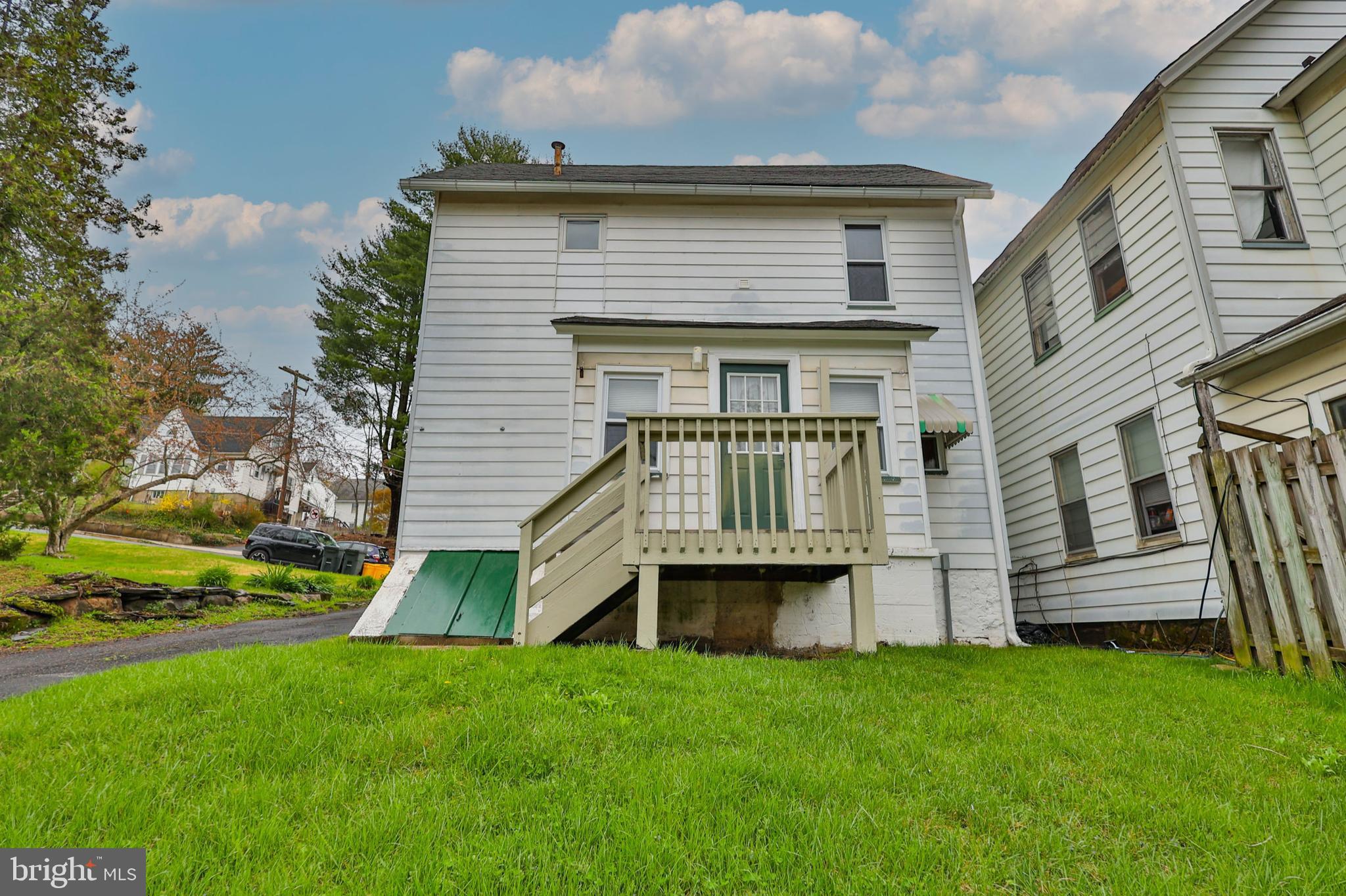 424 S Northampton St