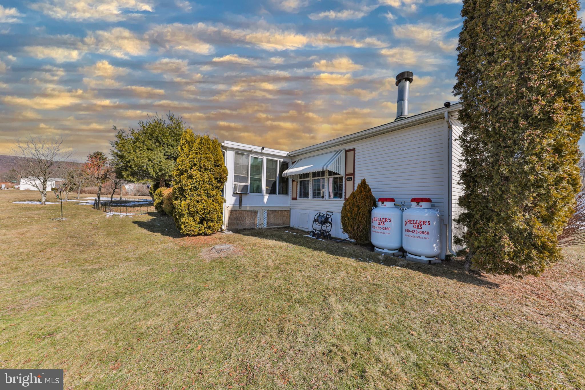 1233 VALLEY FORGE DRIVE