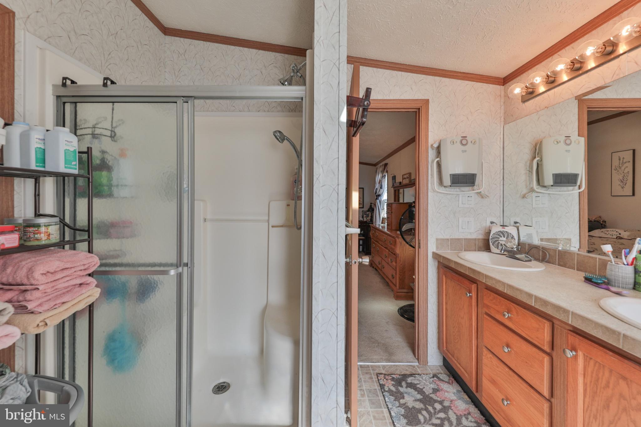 1233 VALLEY FORGE DRIVE