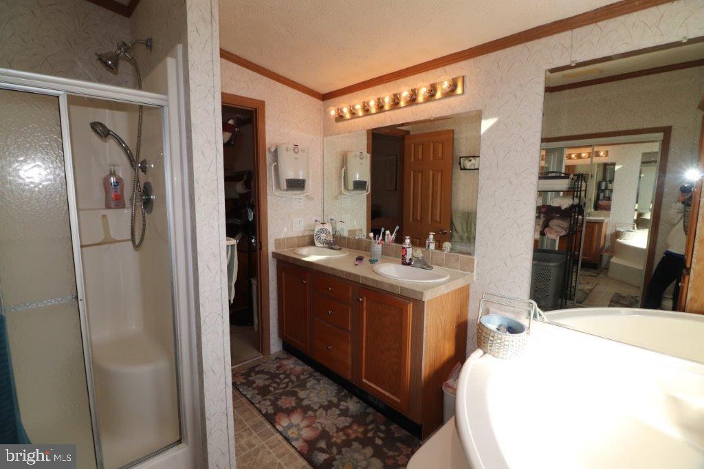 1233 VALLEY FORGE DRIVE