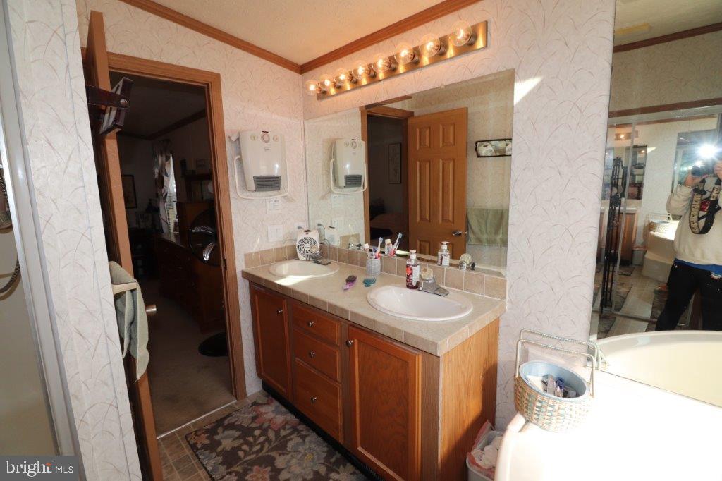 1233 VALLEY FORGE DRIVE