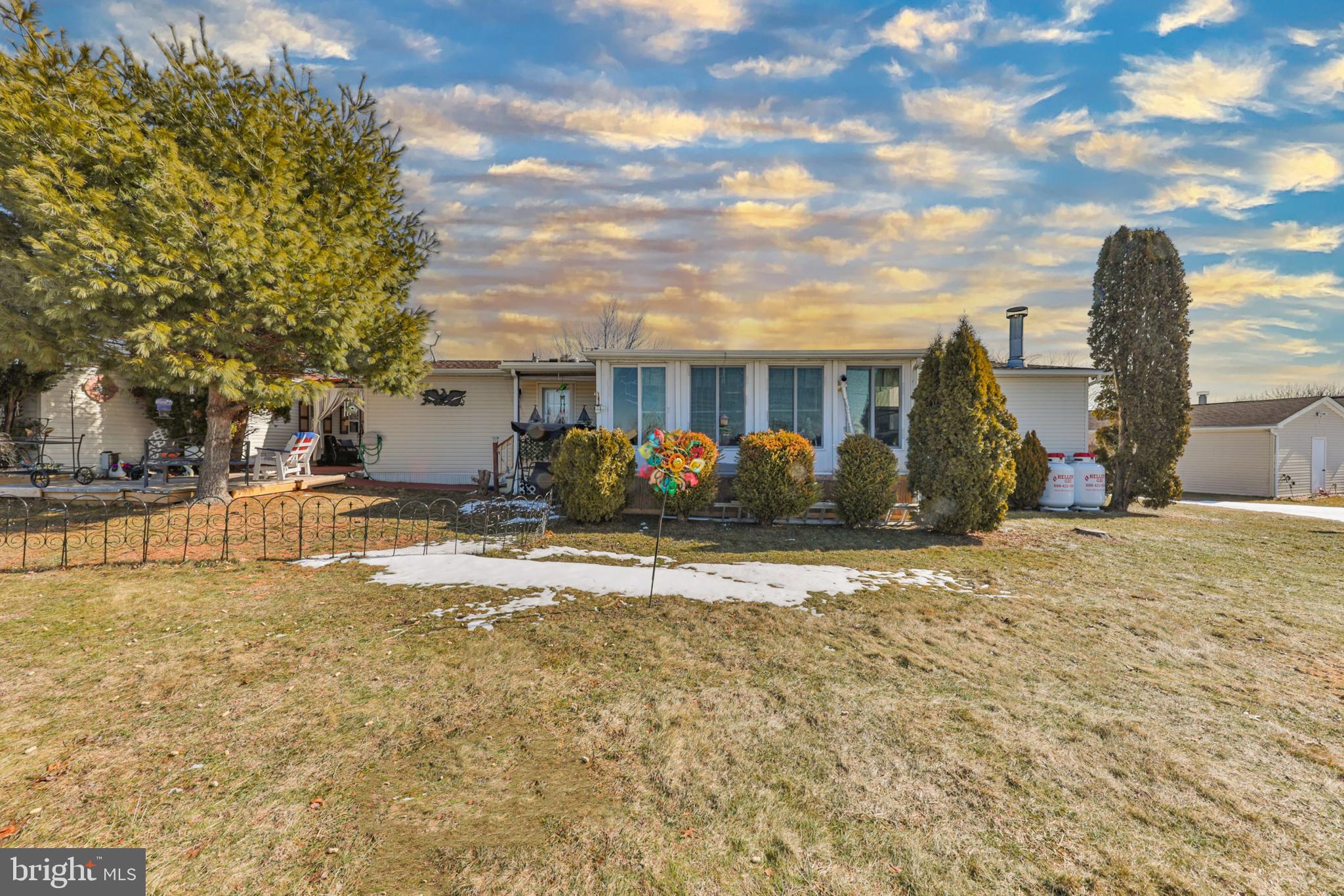 1233 VALLEY FORGE DRIVE