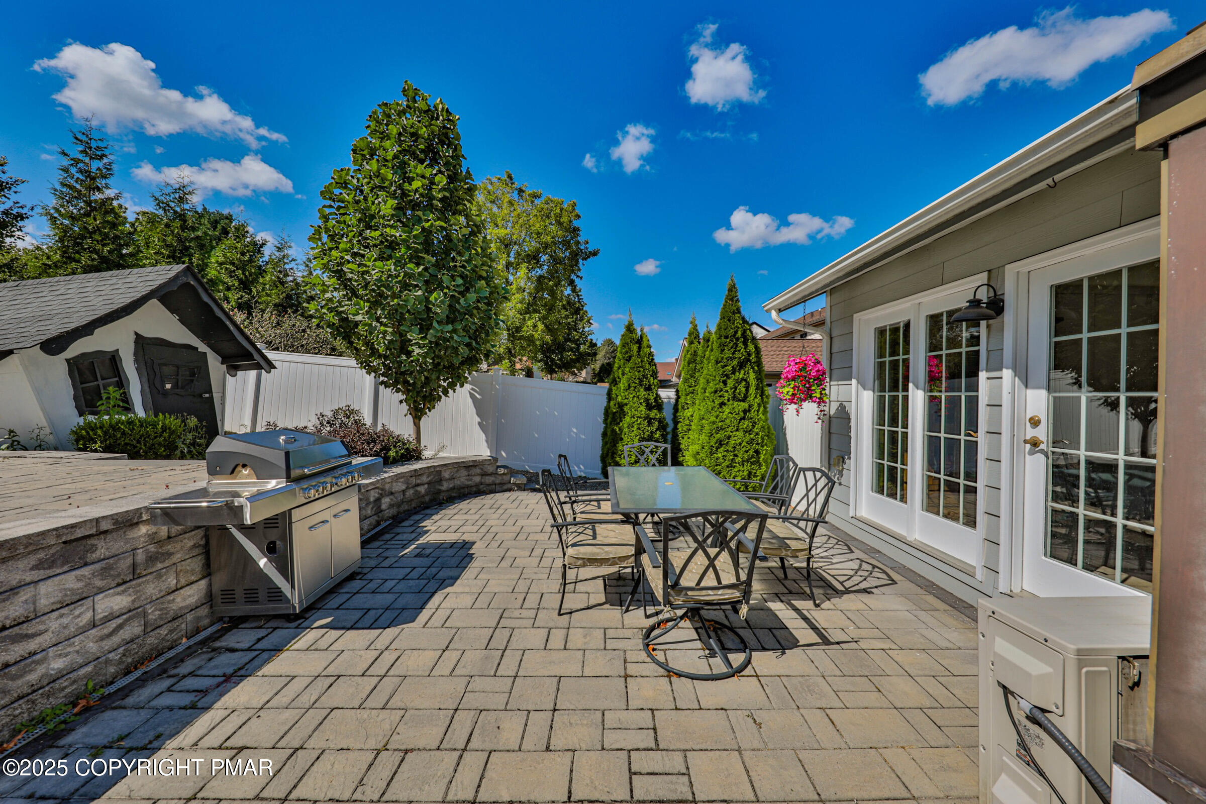 2718 Windy Hill Road