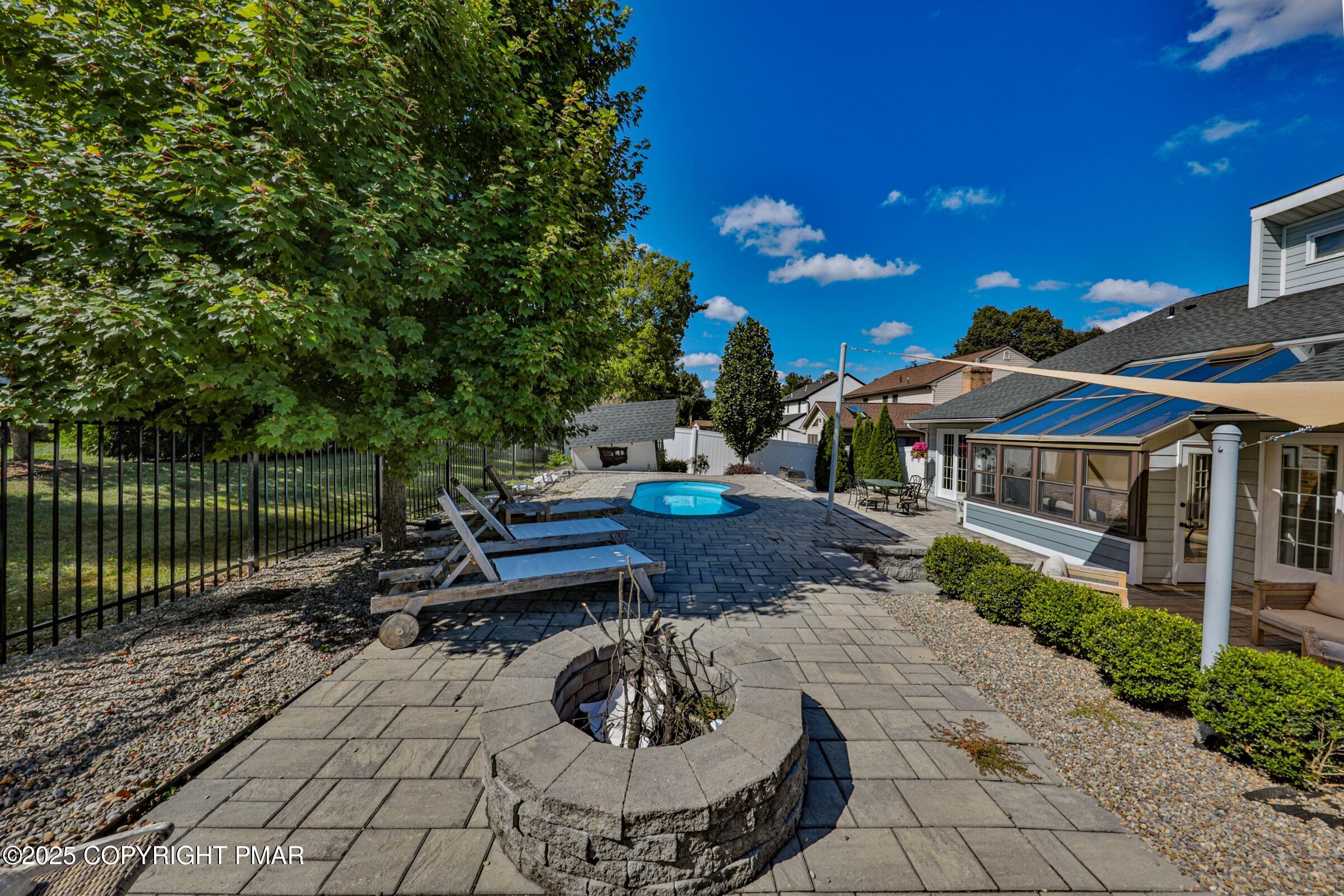 2718 Windy Hill Road