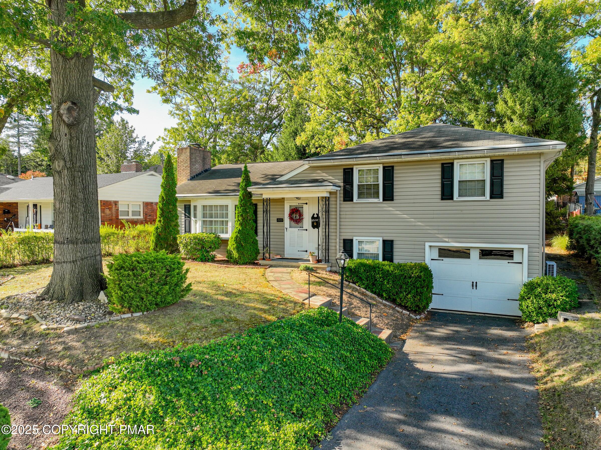 815 Columbia Avenue, Palmerton