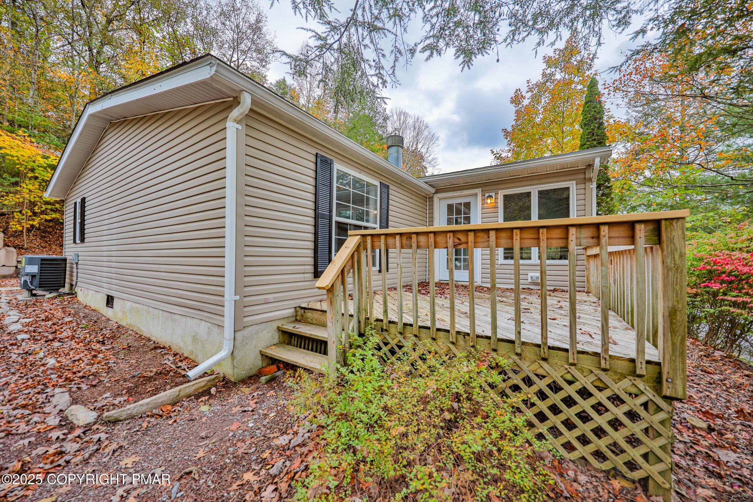 1243 Blue Mountain Circle, Saylorsburg