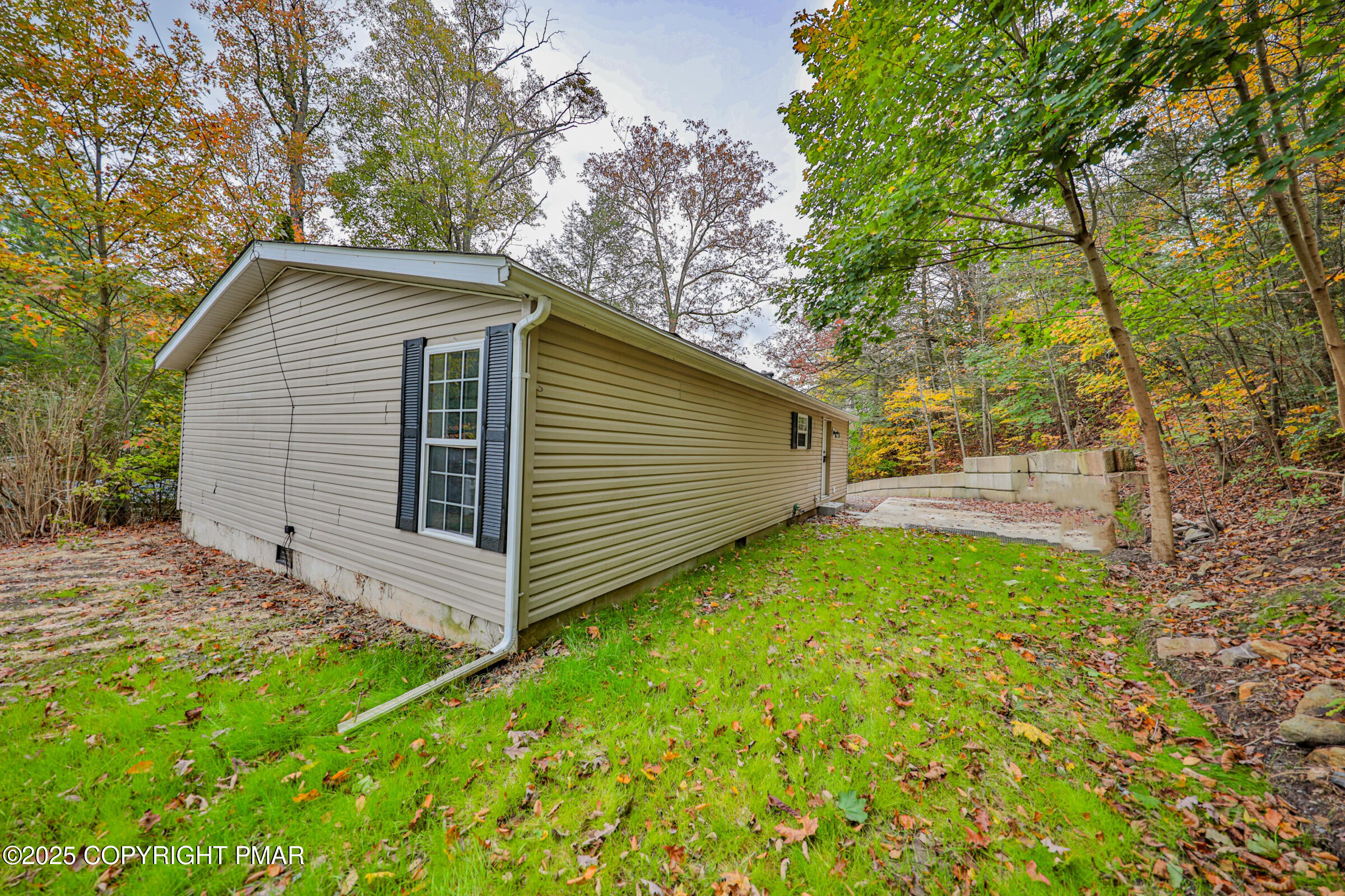 1243 Blue Mountain Circle, Saylorsburg