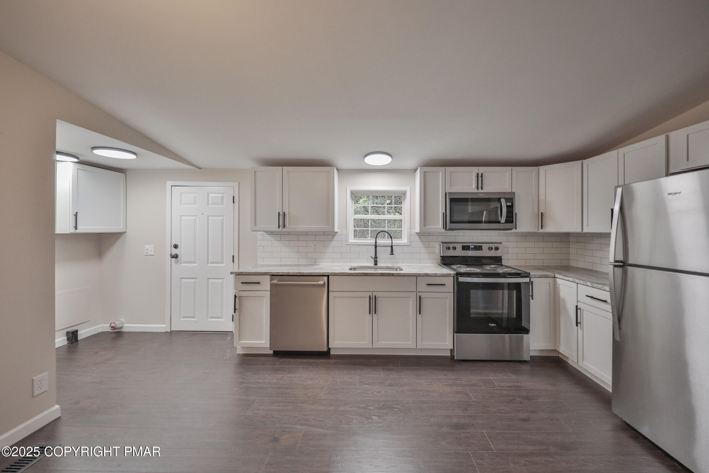 1243 Blue Mountain Circle, Saylorsburg