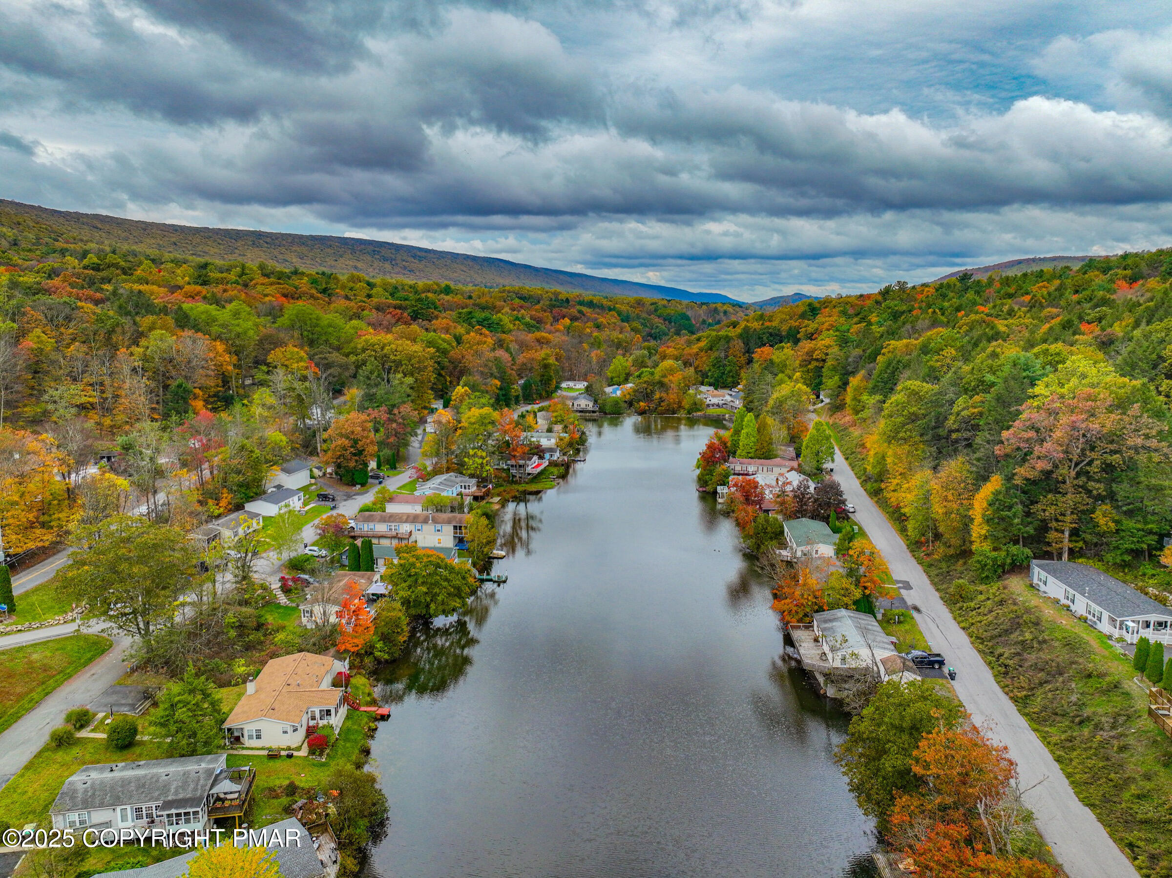 1243 Blue Mountain Circle, Saylorsburg