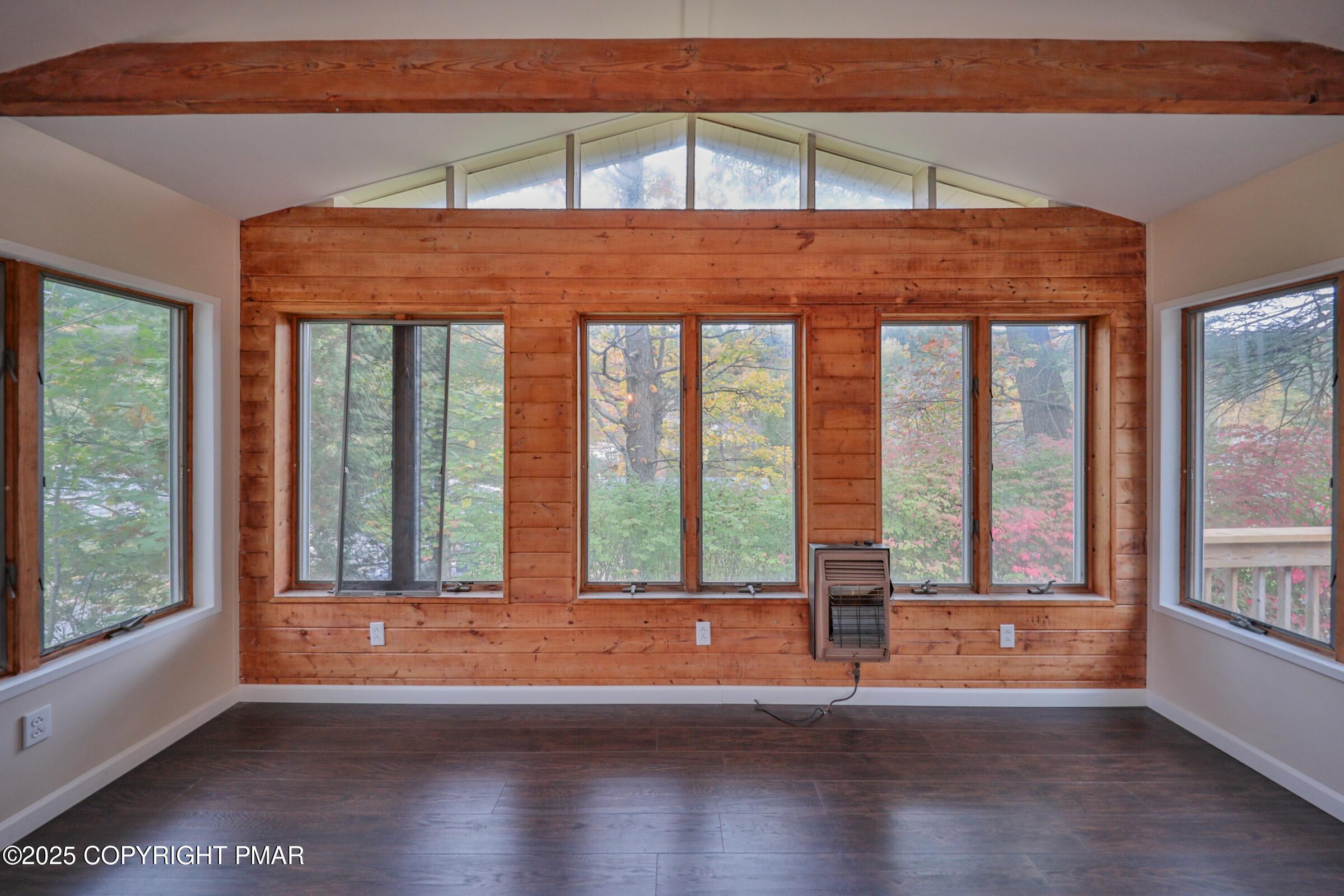 1243 Blue Mountain Circle, Saylorsburg