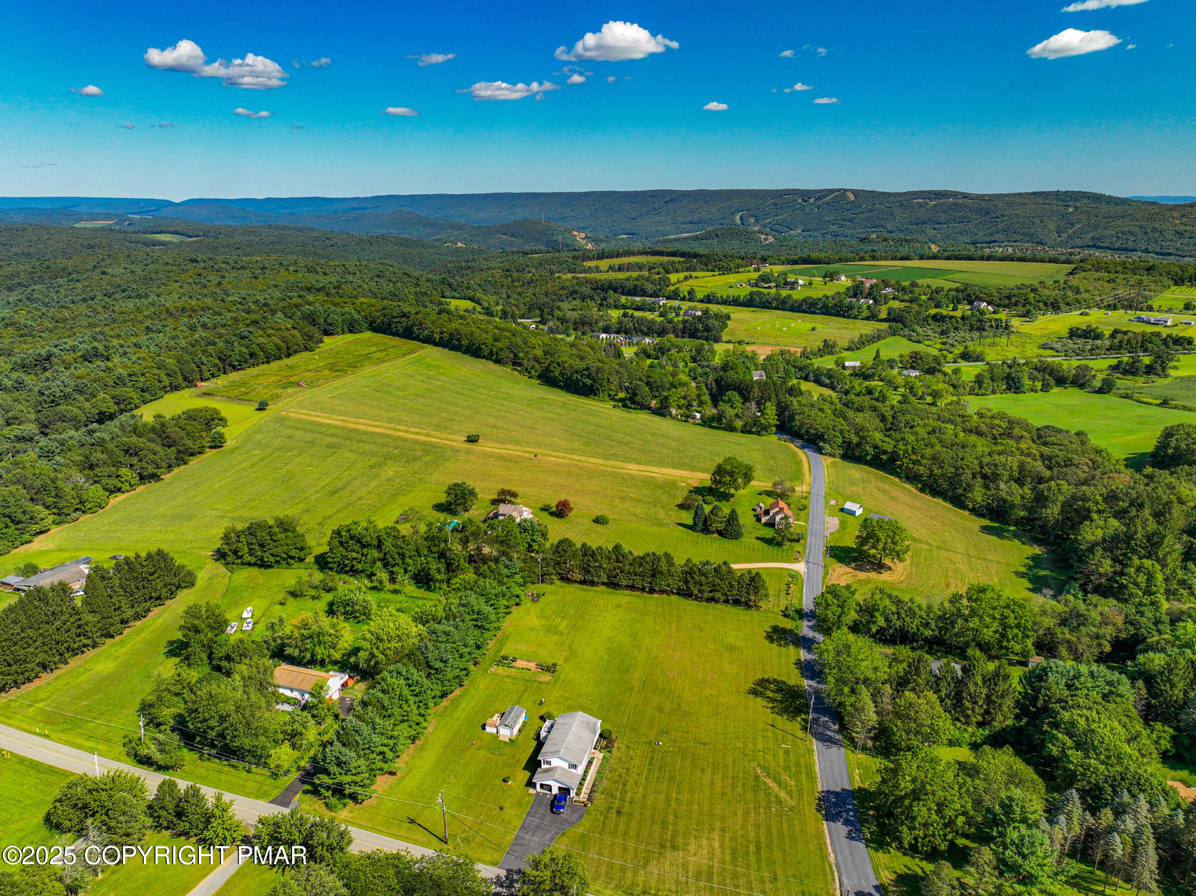 Summer Mountain Road, Palmerton