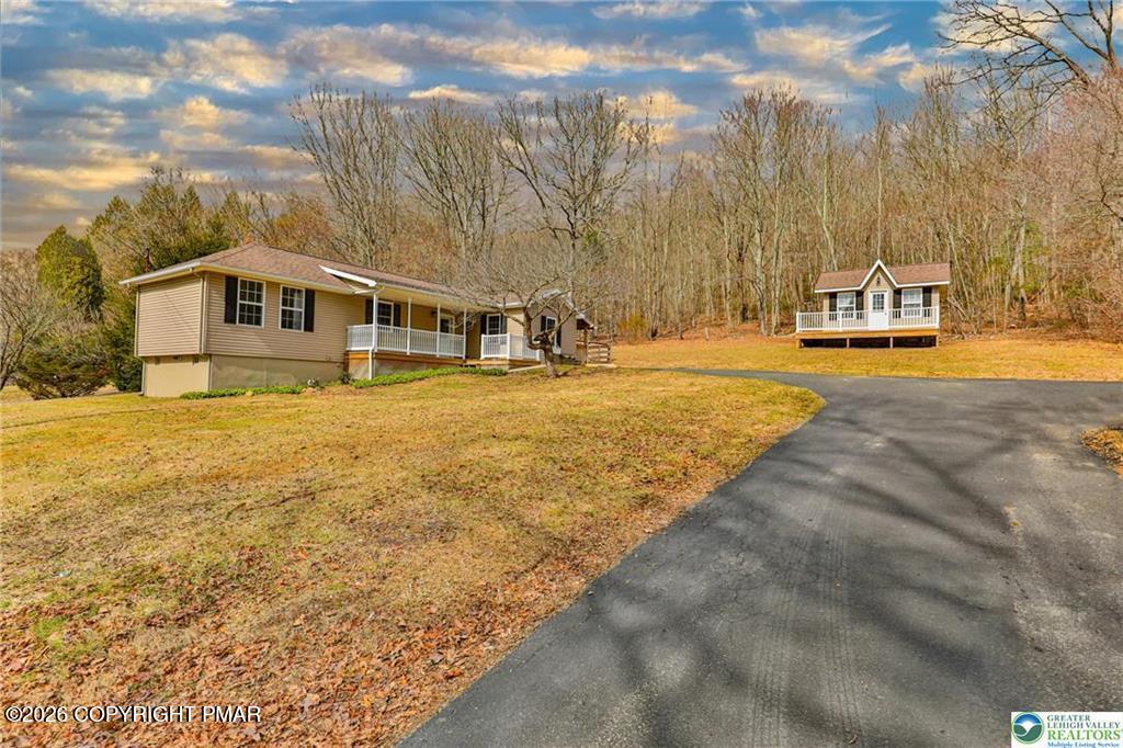 370 W White Bear Drive