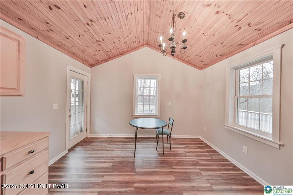 370 W White Bear Drive