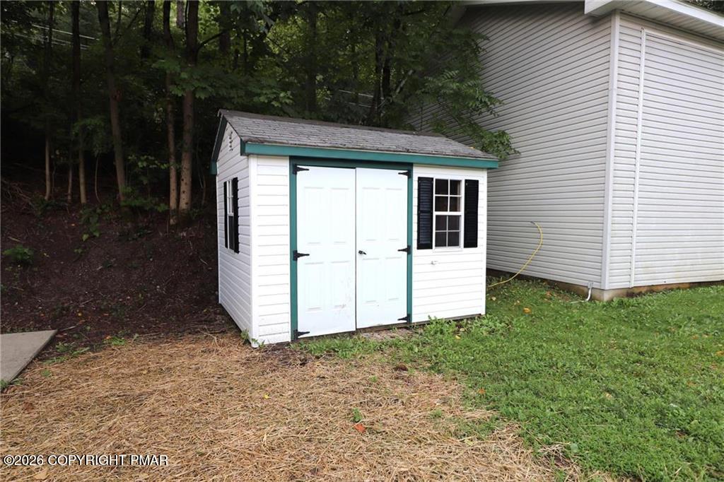 1215 Blue Mountain Circle