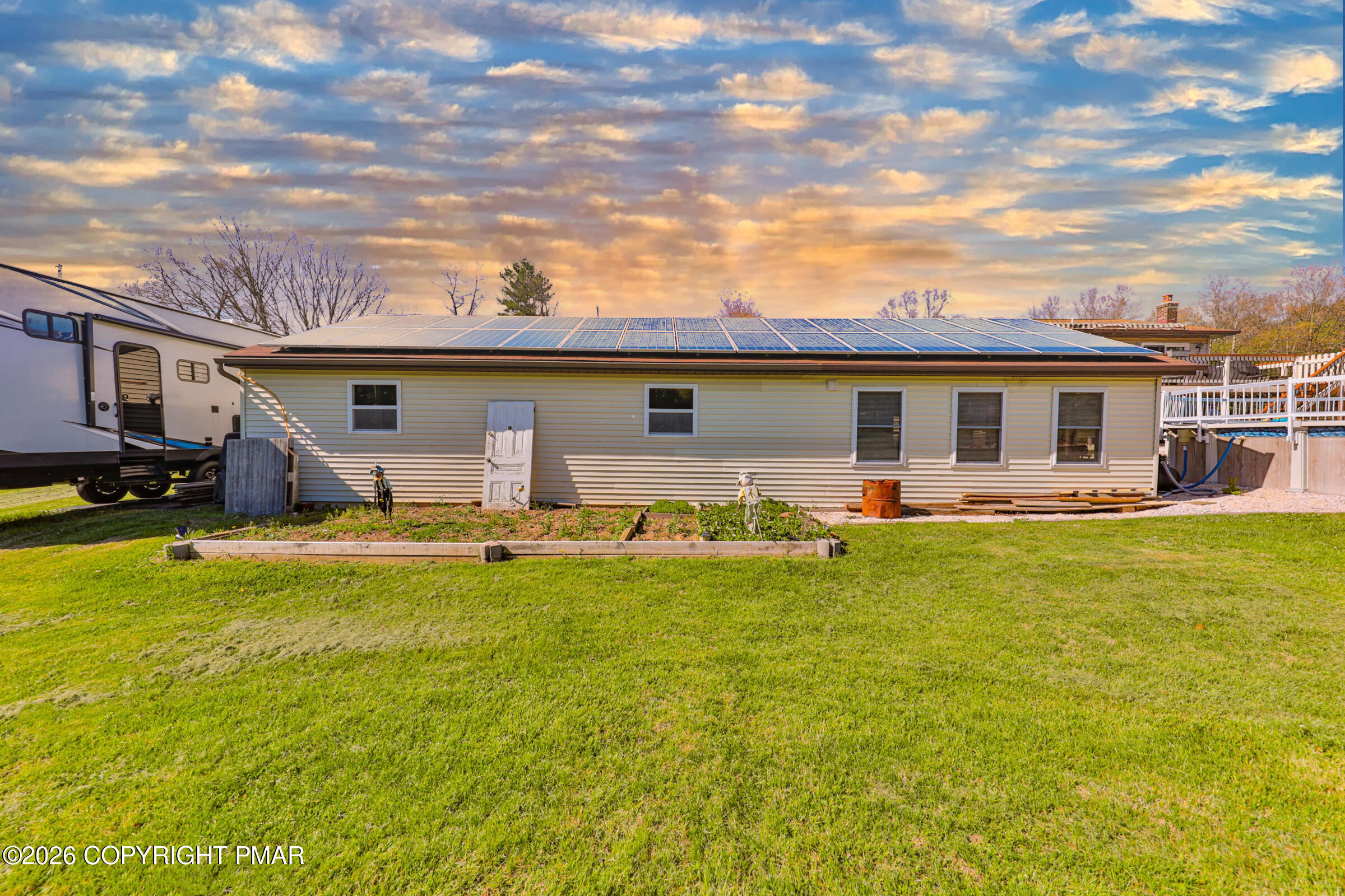 1040 Stagecoach Road W