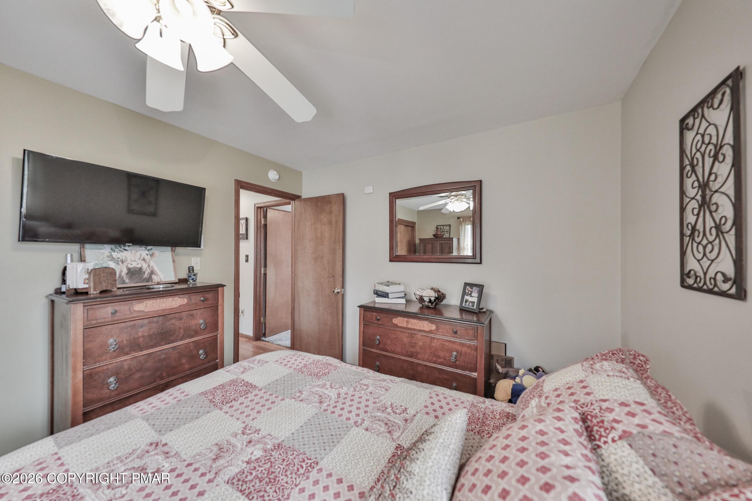 1040 Stagecoach Road W