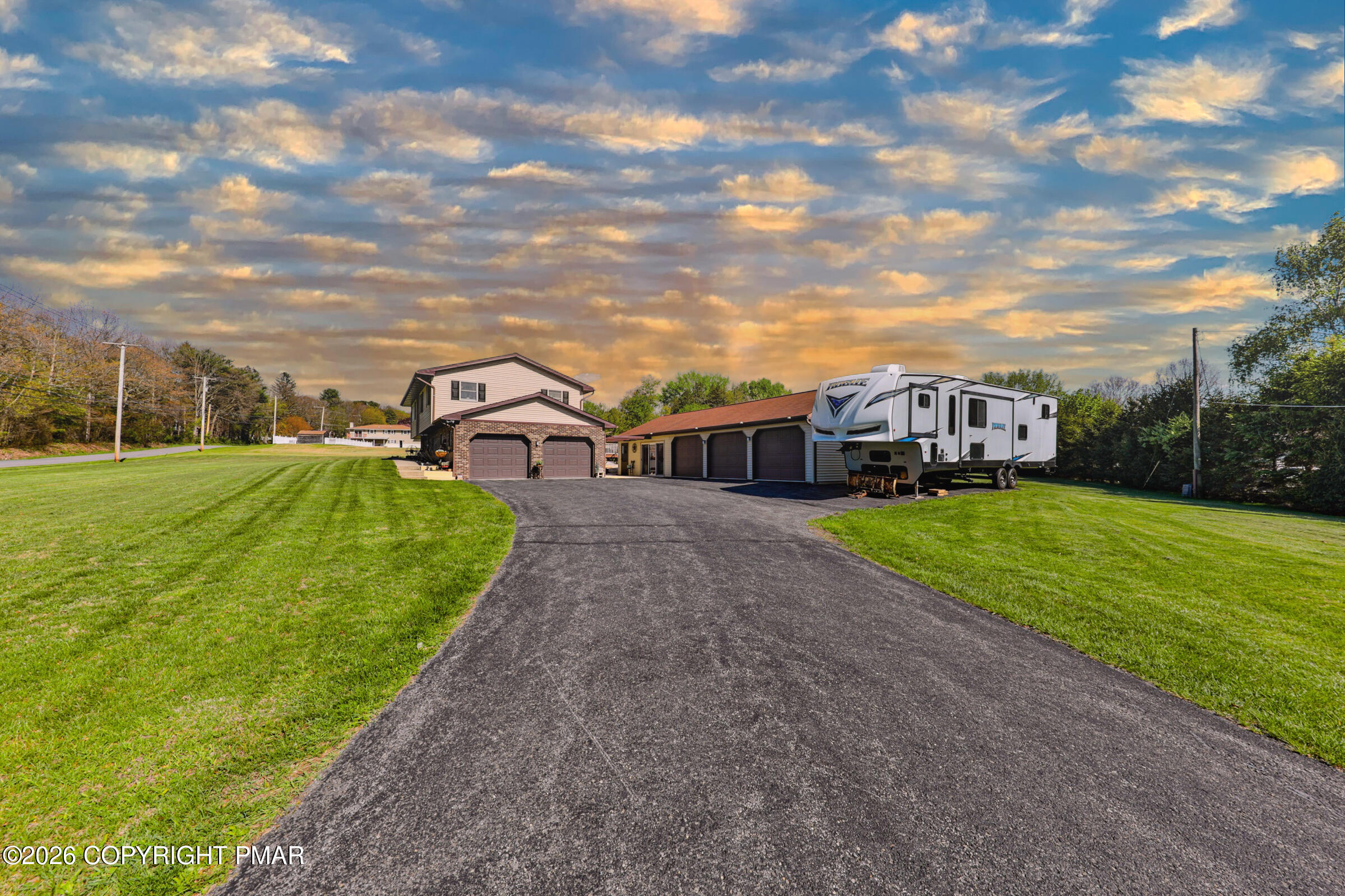 1040 Stagecoach Road W