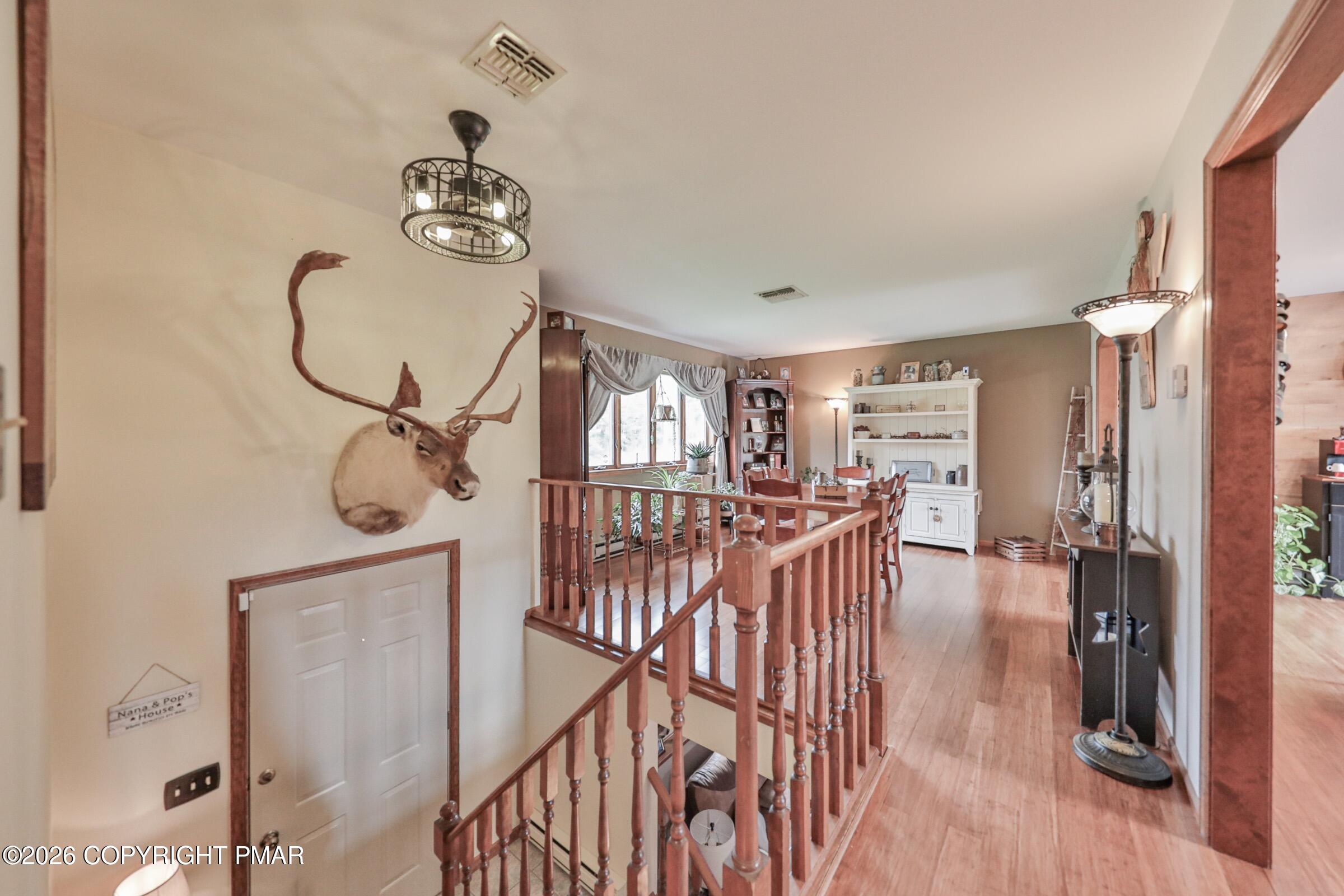 1040 Stagecoach Road W
