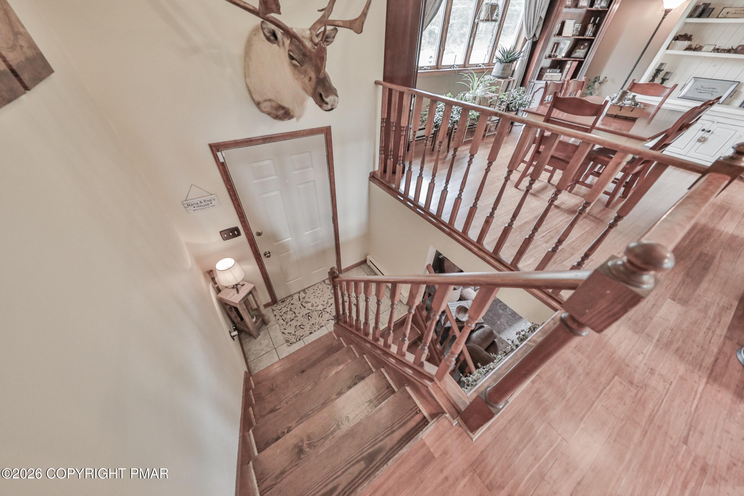 1040 Stagecoach Road W