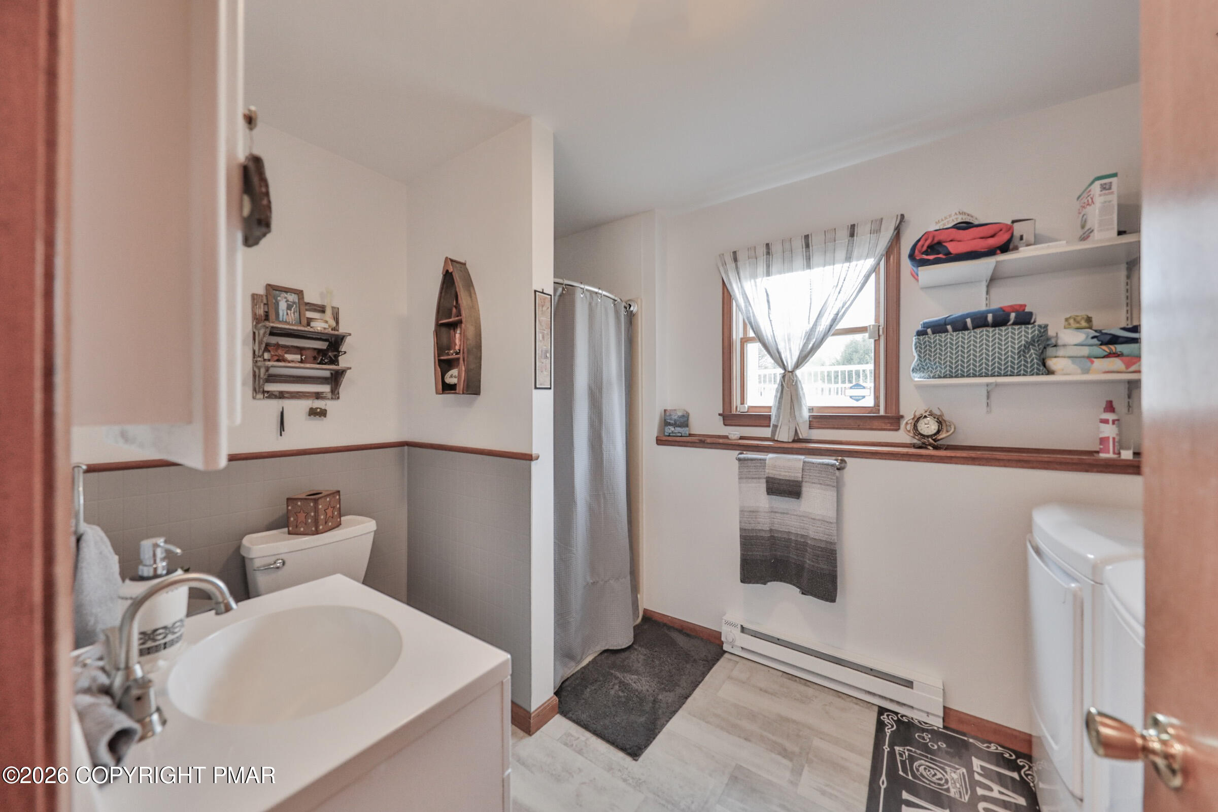 1040 Stagecoach Road W