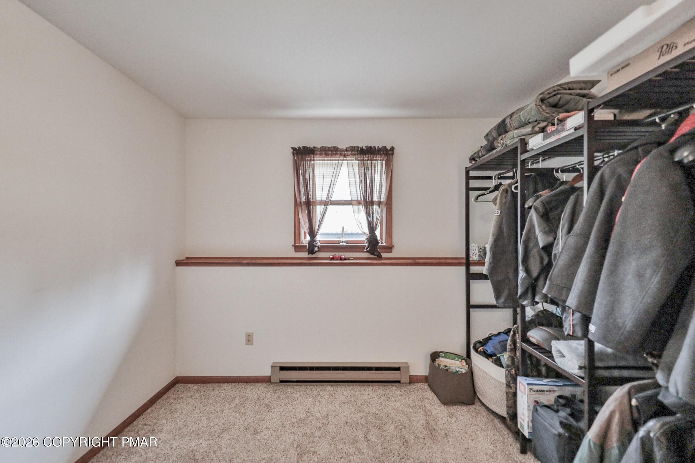 1040 Stagecoach Road W