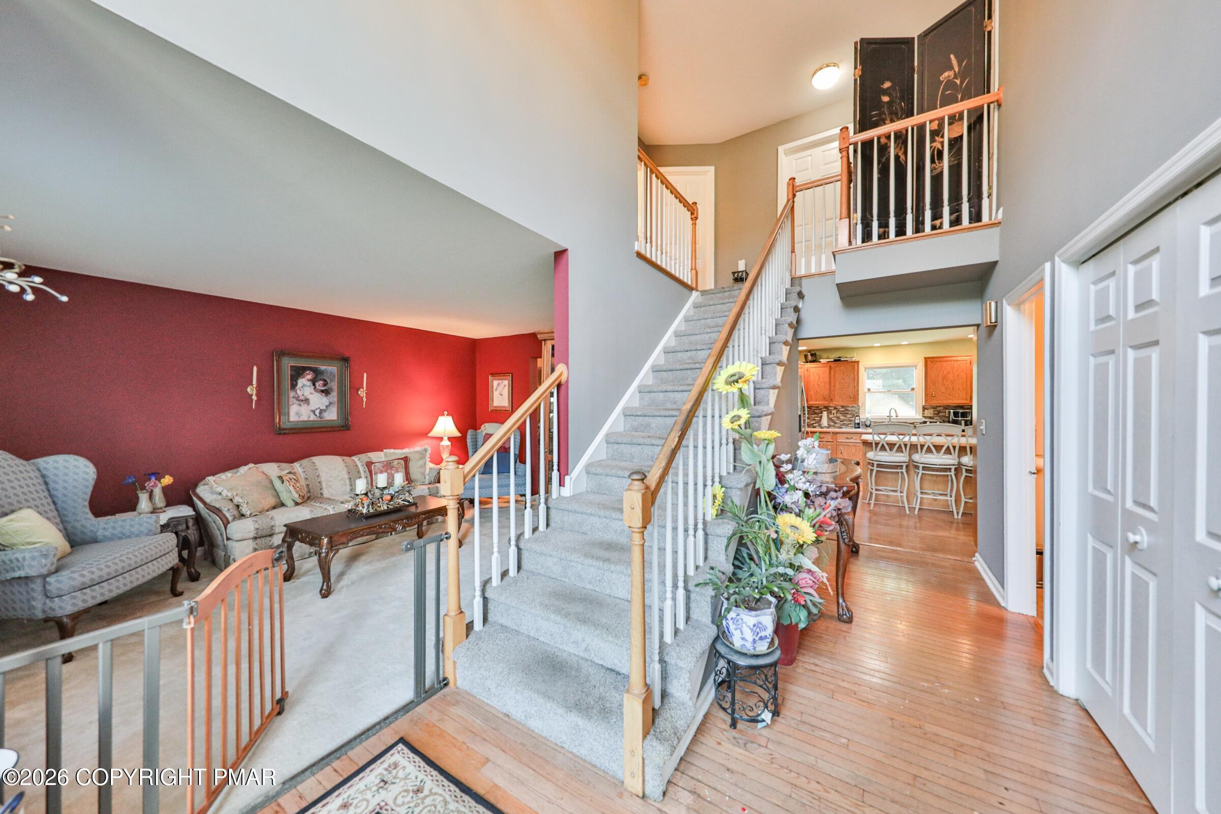 4132 Crest View Drive