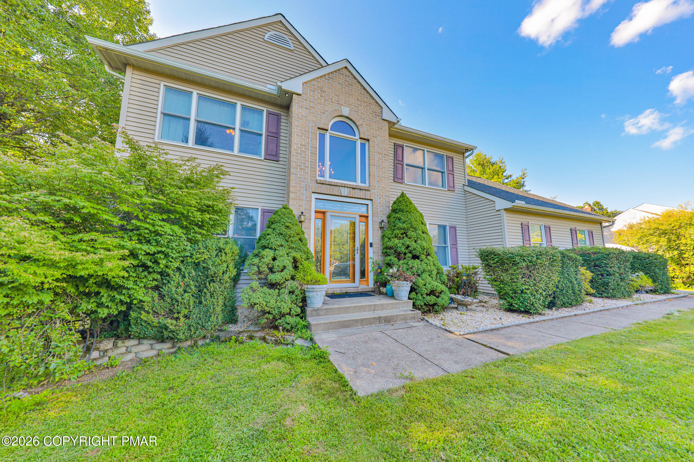 4132 Crest View Drive