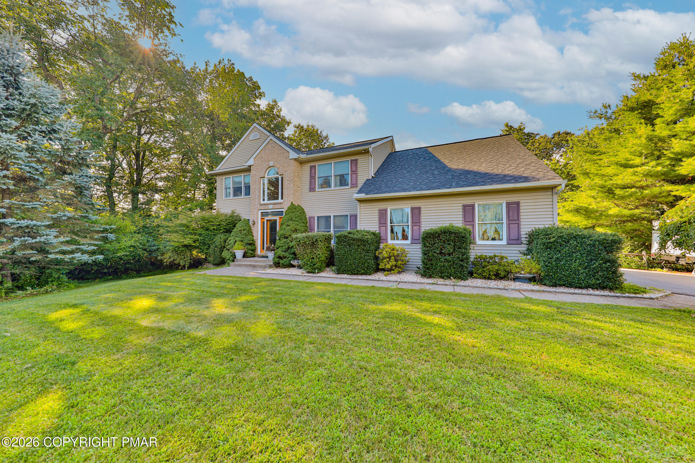 4132 Crest View Drive