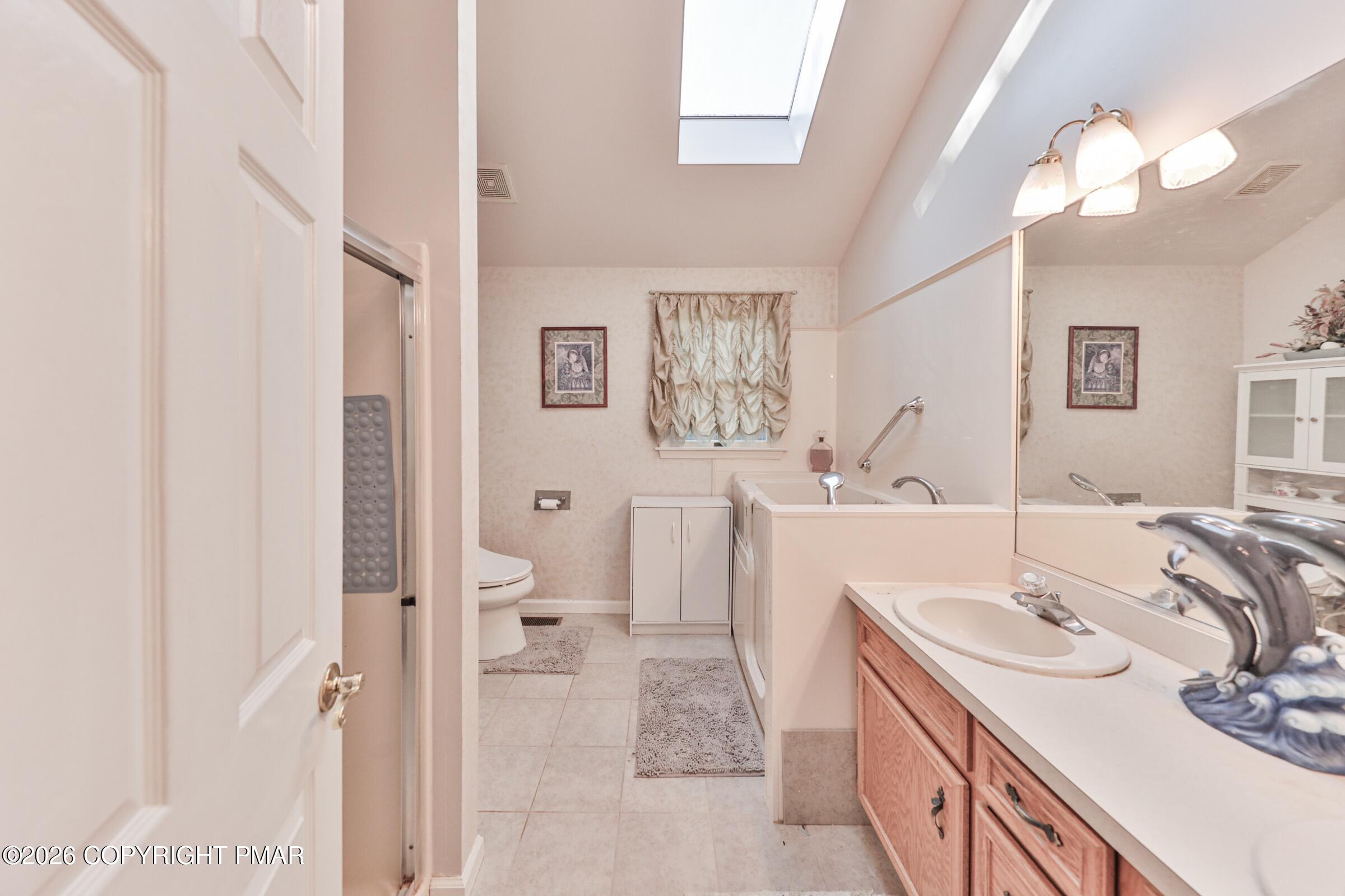 4132 Crest View Drive