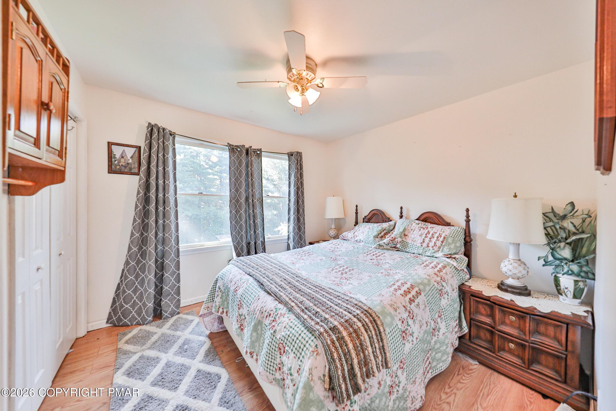 4132 Crest View Drive