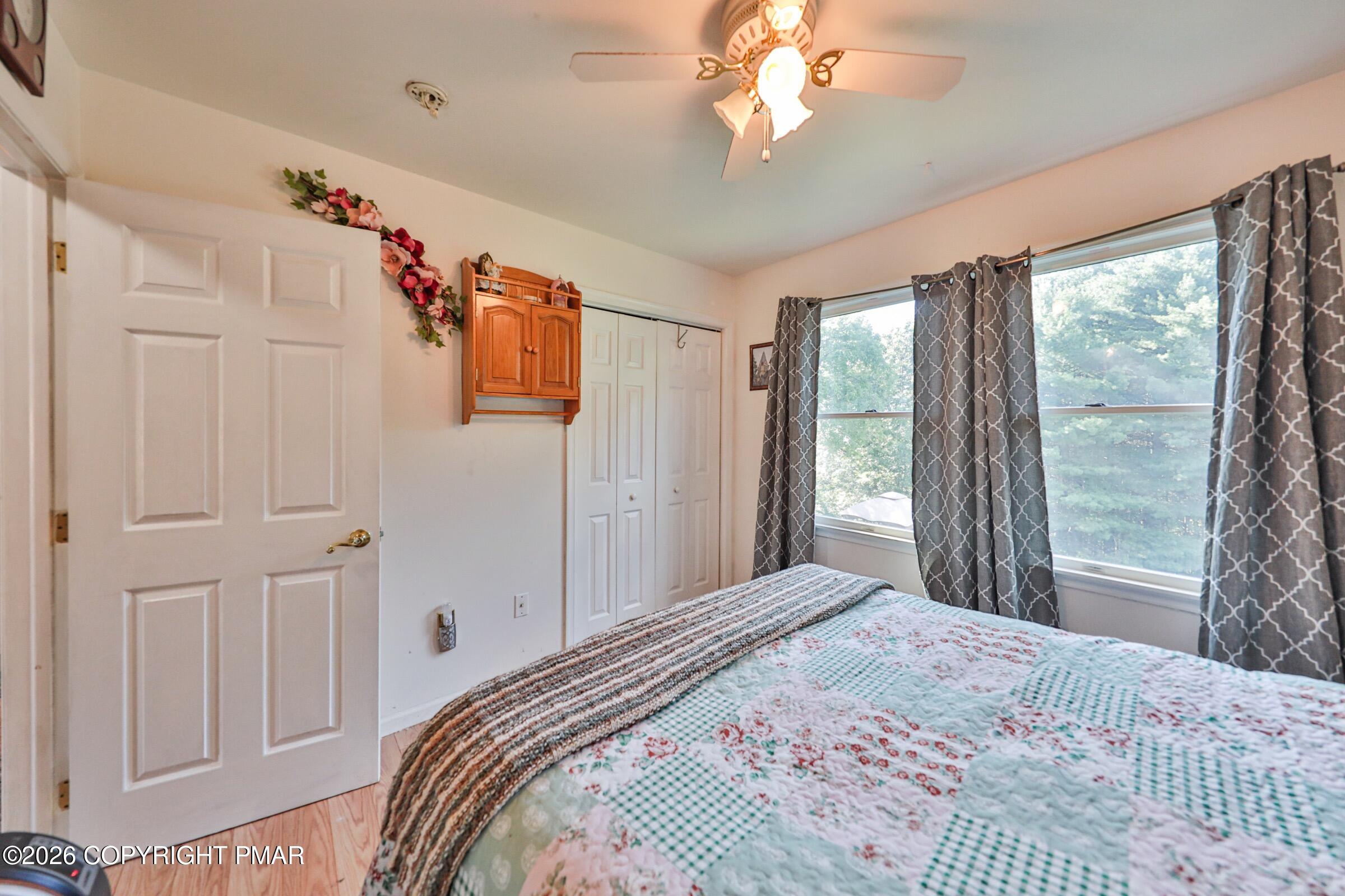 4132 Crest View Drive