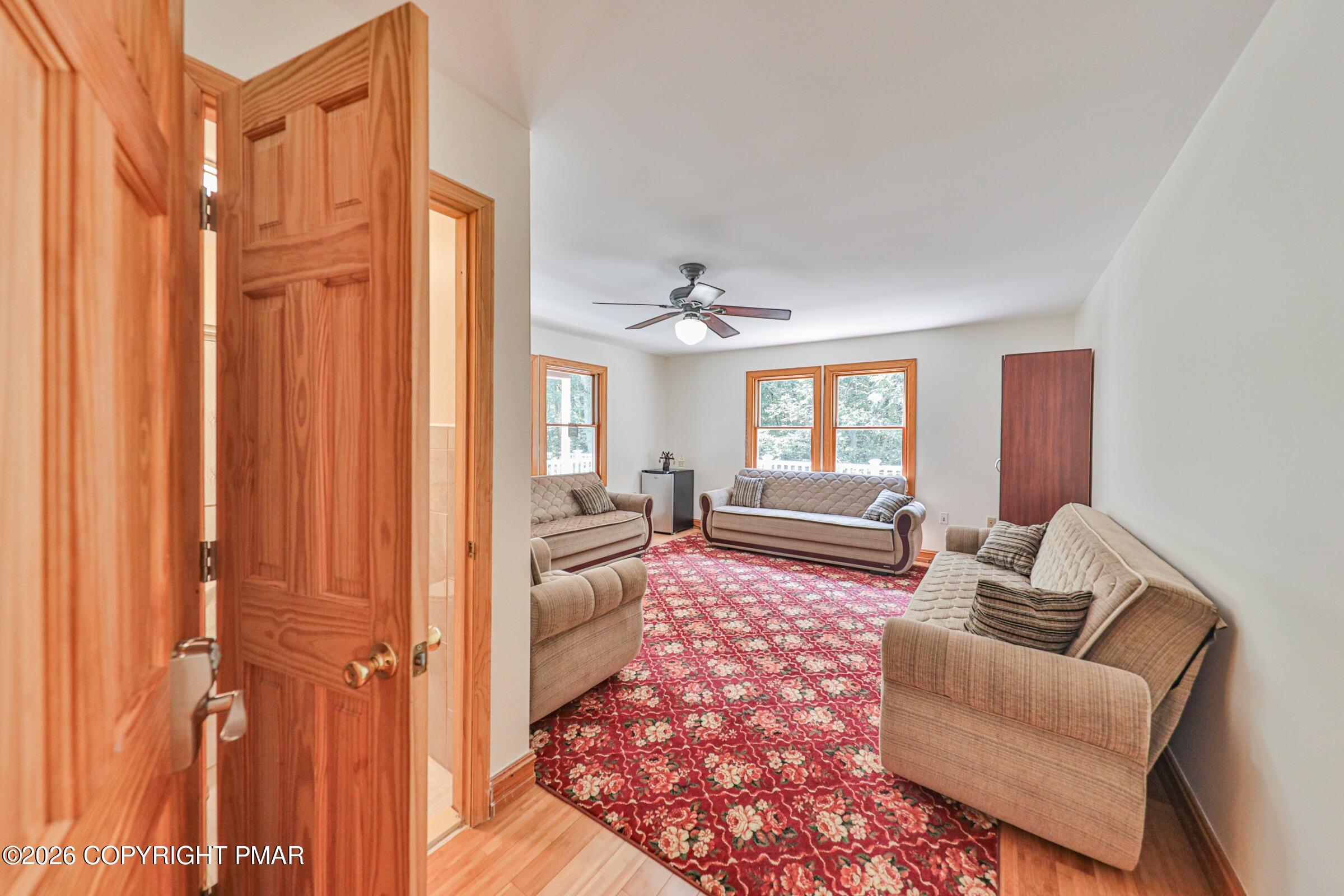 2153 Meadowlake Road
