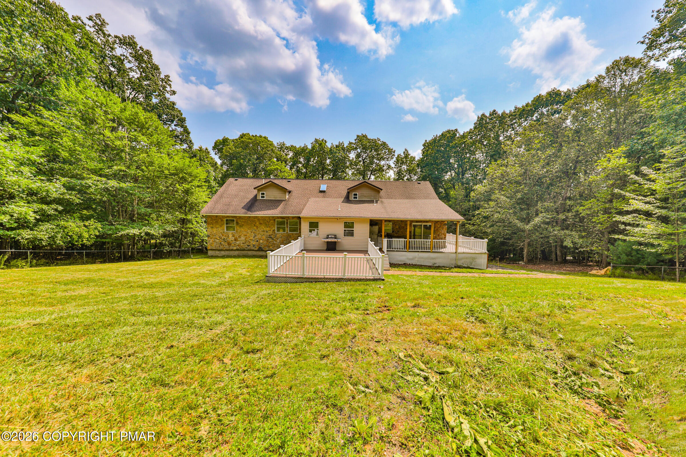 2153 Meadowlake Road
