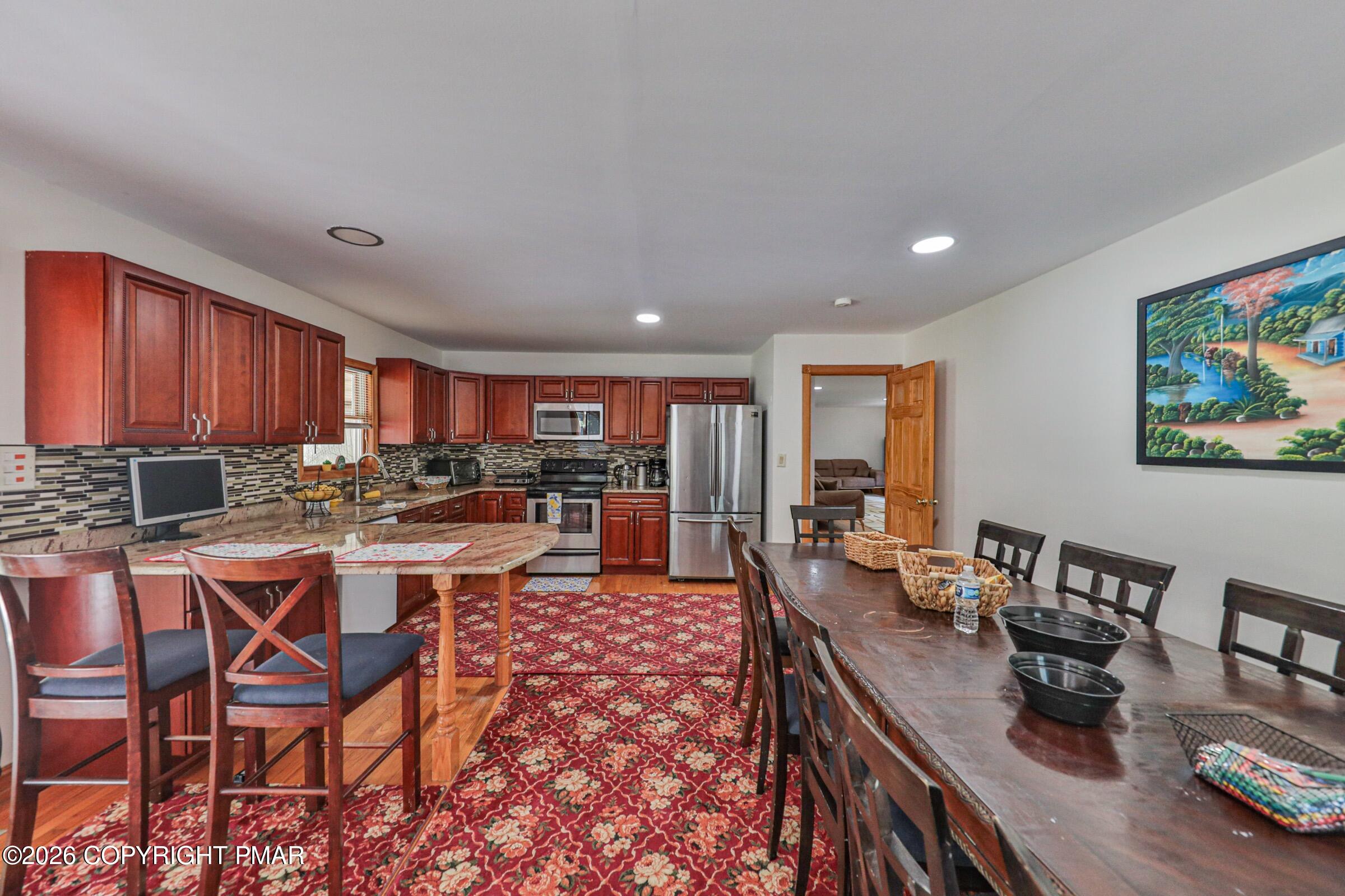 2153 Meadowlake Road