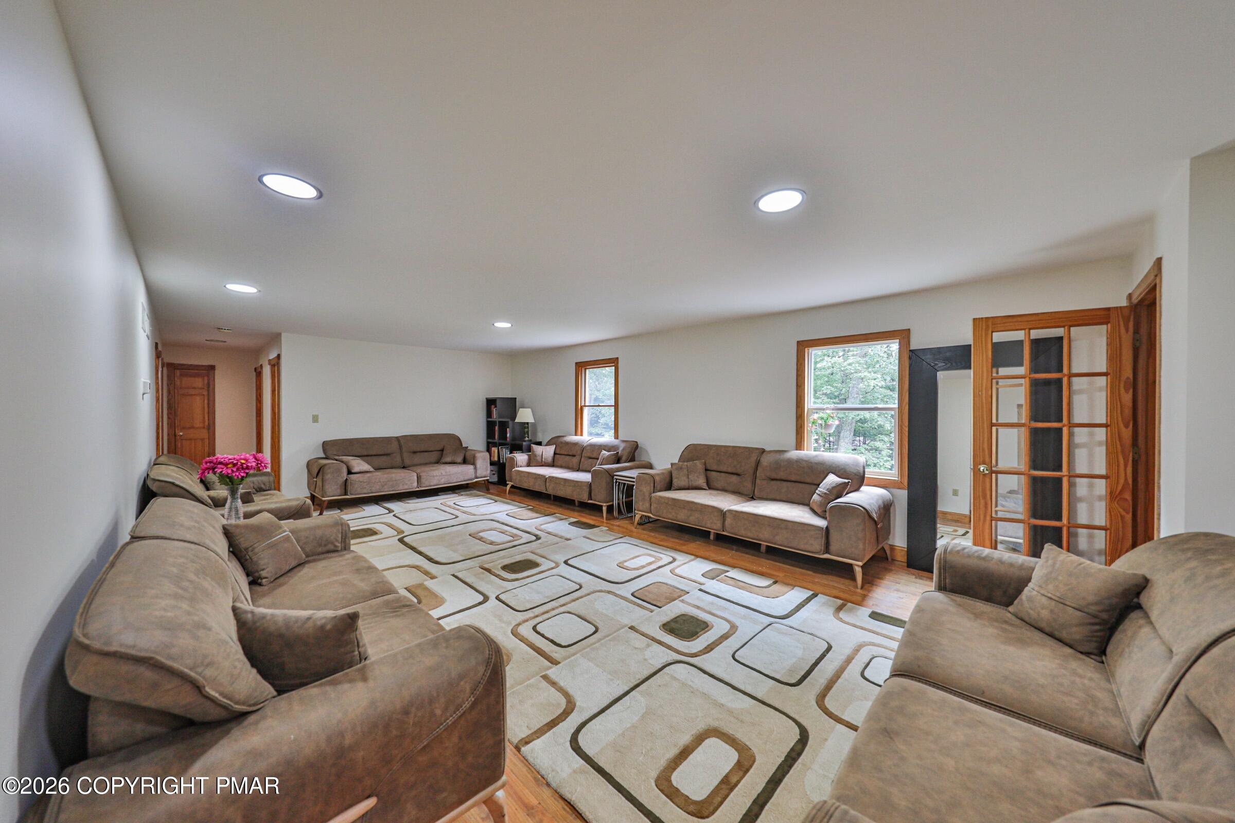 2153 Meadowlake Road