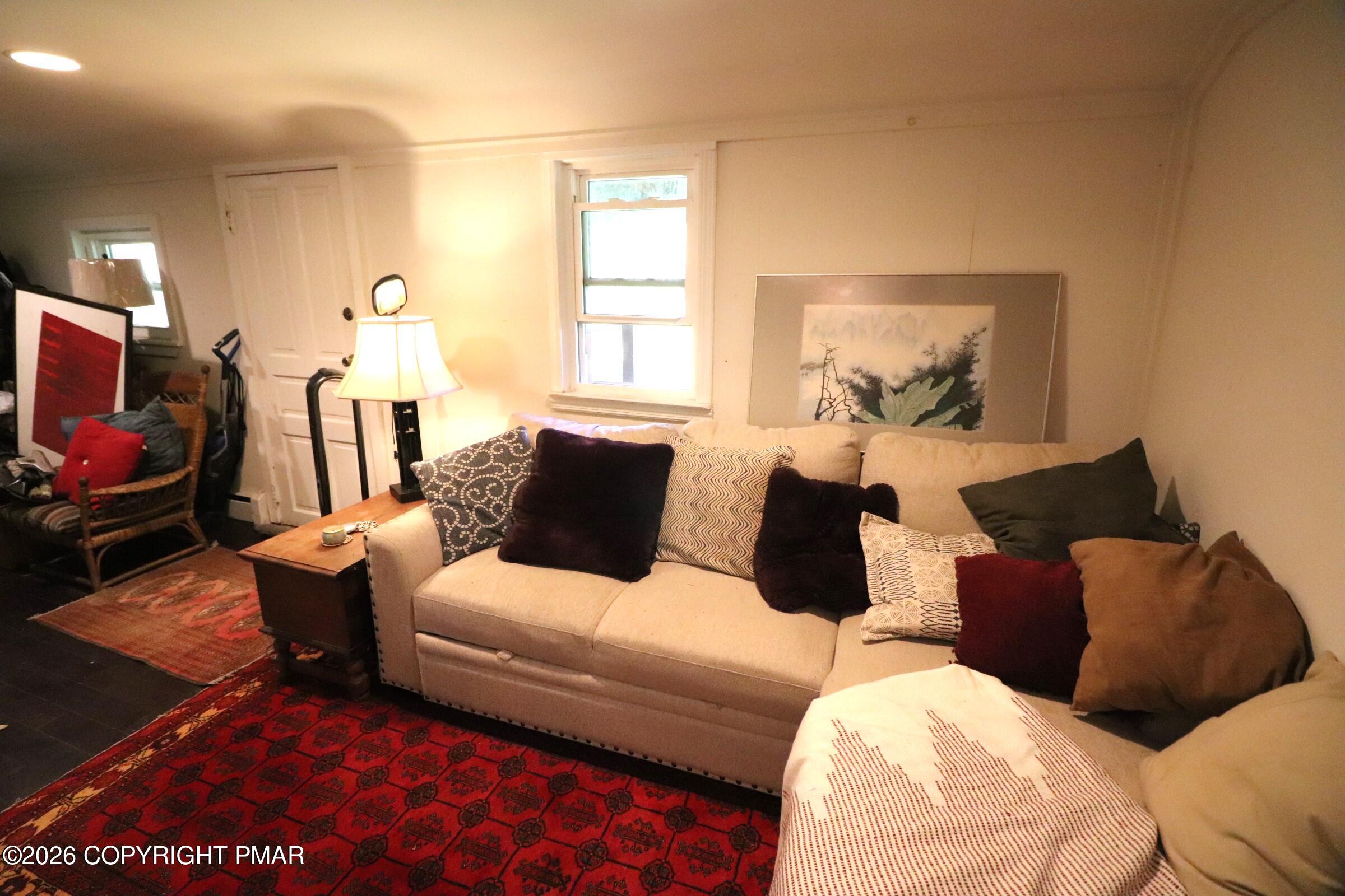 211 Lafayette Avenue