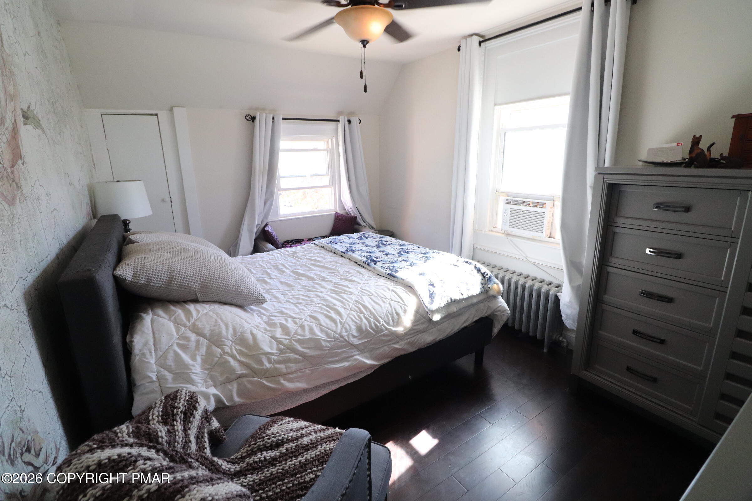 211 Lafayette Avenue